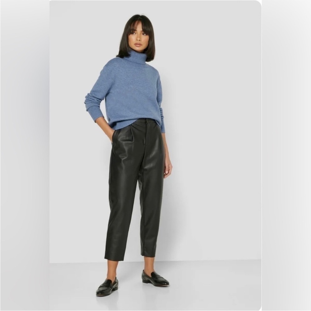 NEW 14P Banana Republic Petite High-Rise Tapered Vegan Leather Pant Black Faux